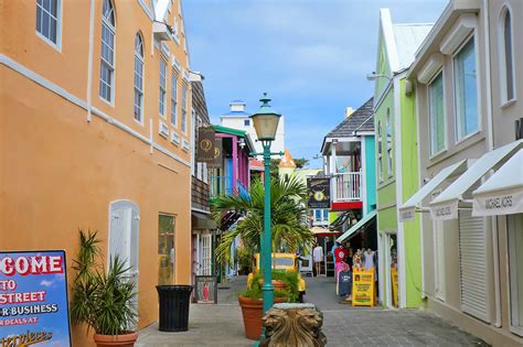 st maarten stores.